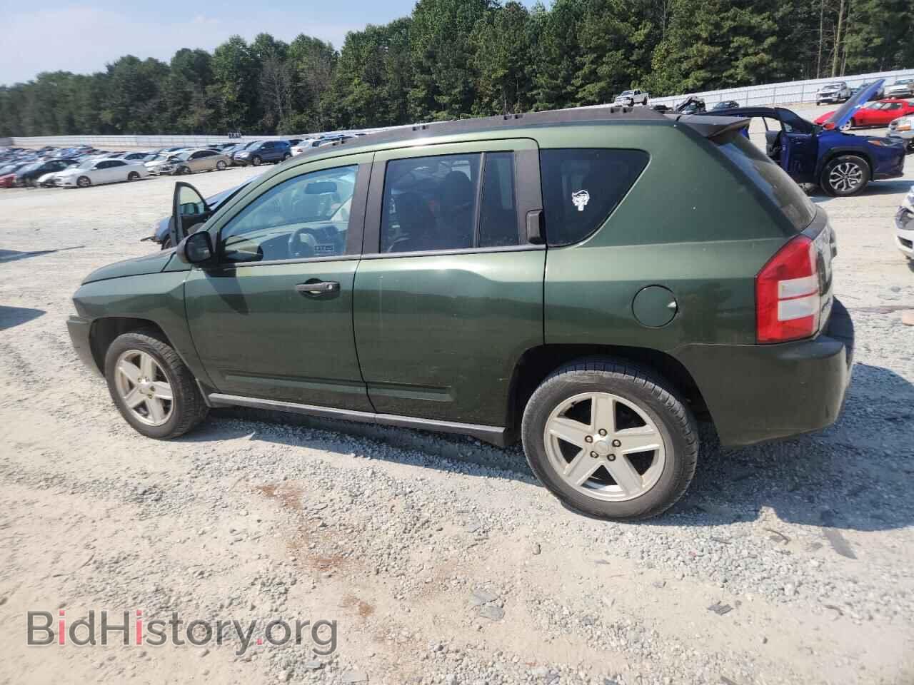 2007 JEEP COMPASS - VIN: 1J8FF47W17D133291 - Фото 2