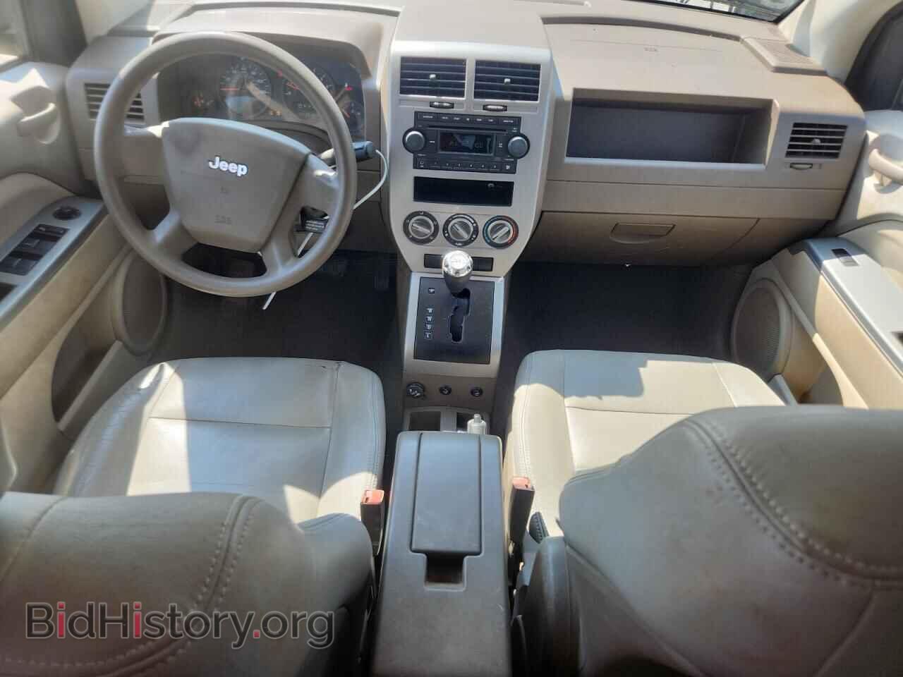 2007 JEEP COMPASS - VIN: 1J8FF47W17D133291 - Фото 8