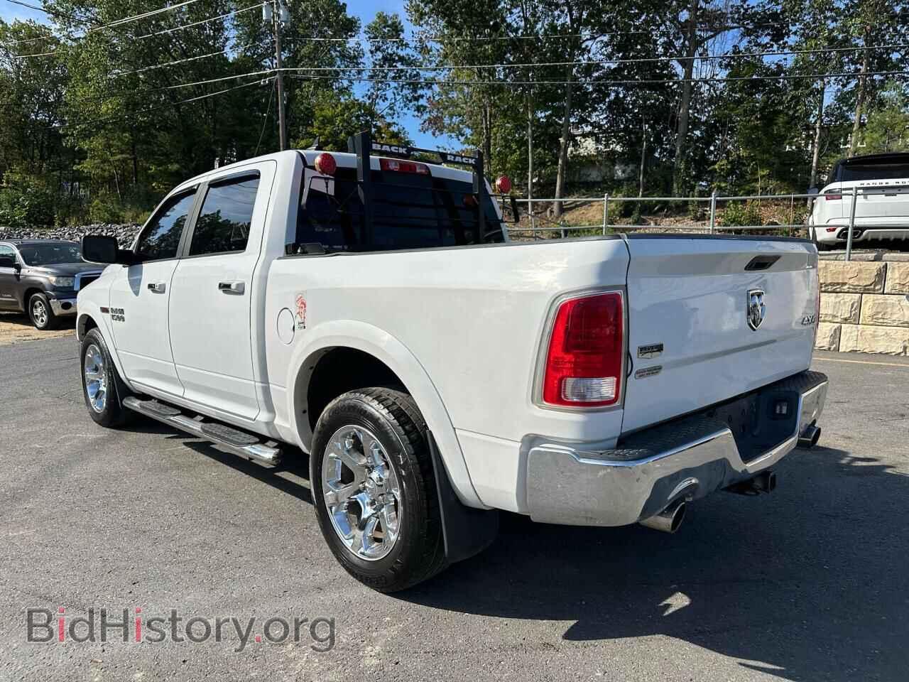 2018 RAM 1500 - VIN: 1C6RR7NM4JS258973 - Photo 2