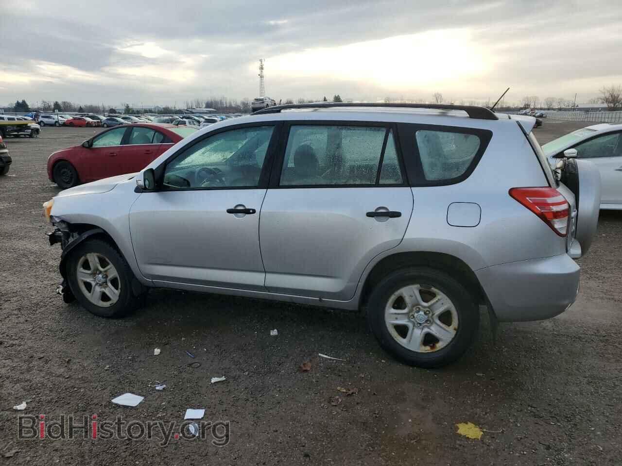 2011 TOYOTA RAV4 - VIN: 2T3BF4DV9BW128272 - Фото 2