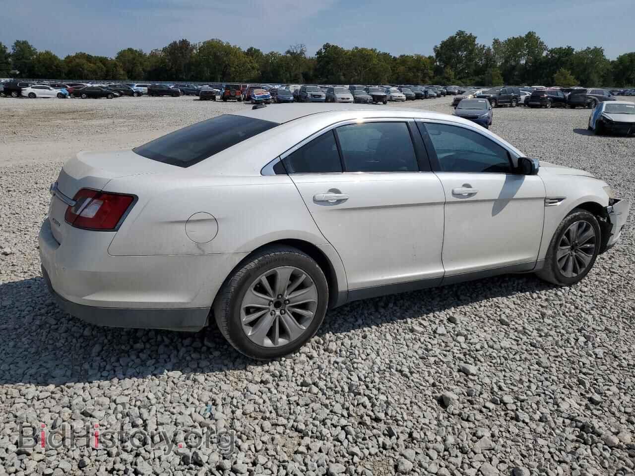 2011 FORD TAURUS - VIN: 1FAHP2FW8BG124829 - Фото 3