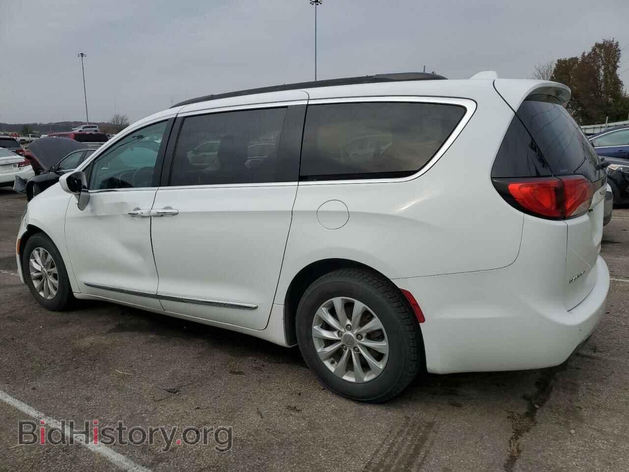 2017 CHRYSLER PACIFICA - VIN: 2C4RC1BG6HR527556 - Фото 2