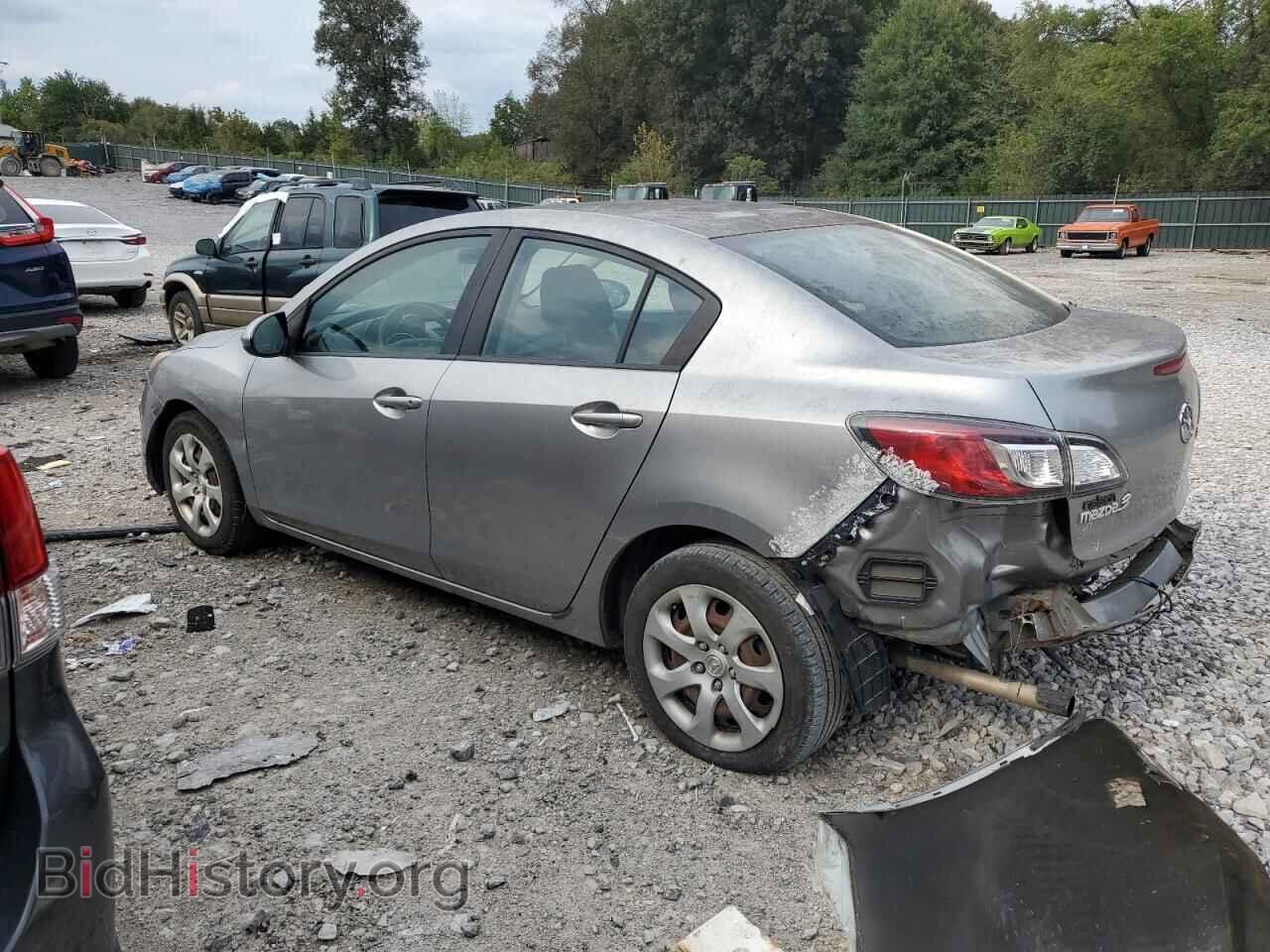 2011 MAZDA 3 - VIN: JM1BL1UF5B1468629 - Фото 2
