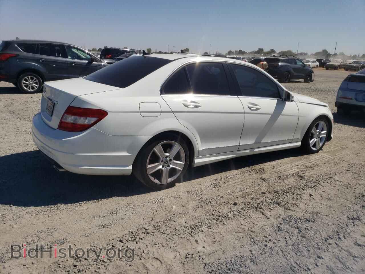 2010 MERCEDES-BENZ C-CLASS - VIN: WDDGF5EB2AR128019 - Фото 3