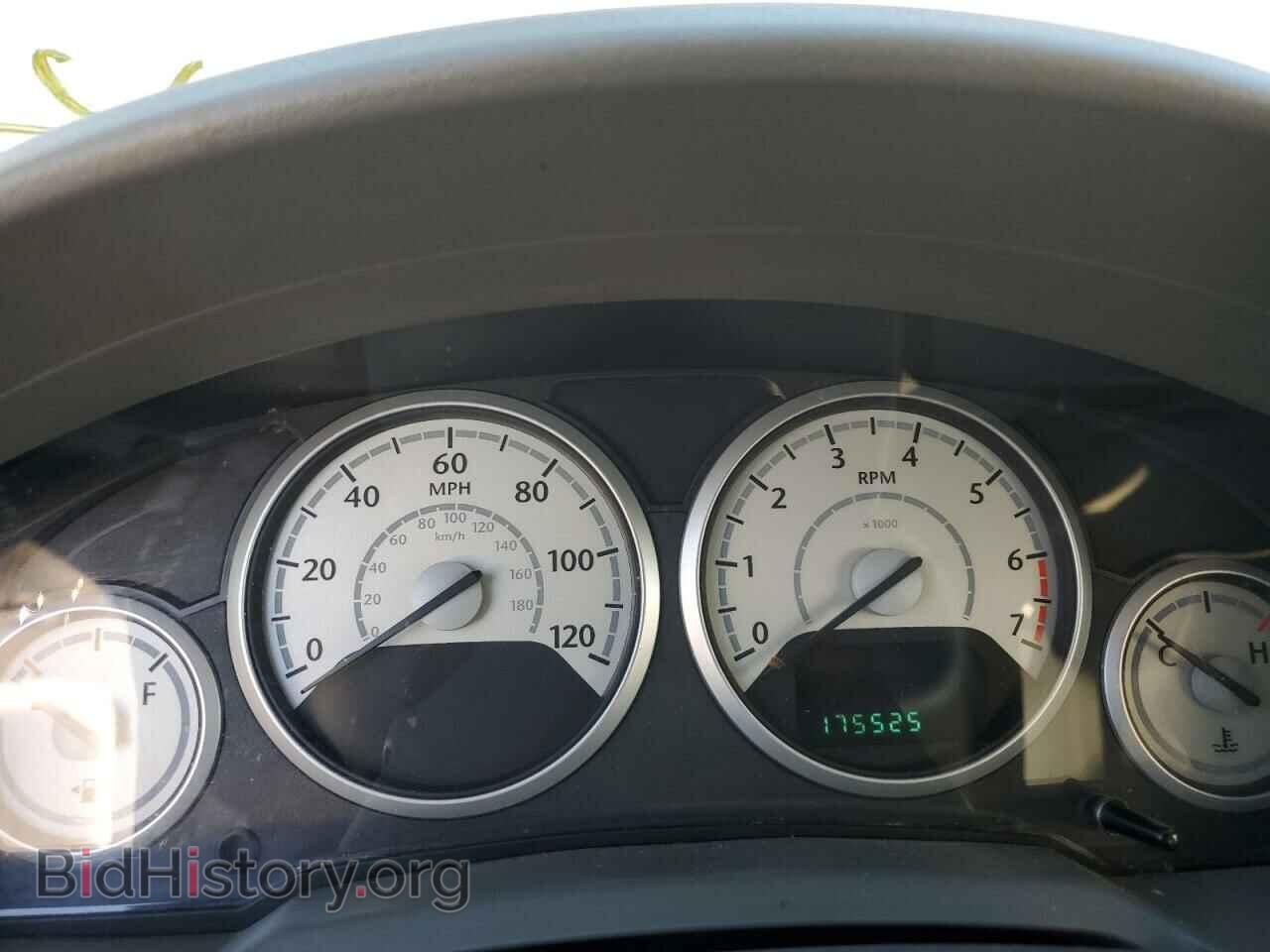 2008 CHRYSLER MINIVAN - VIN: 2A8HR44H28R617734 - Фото 9