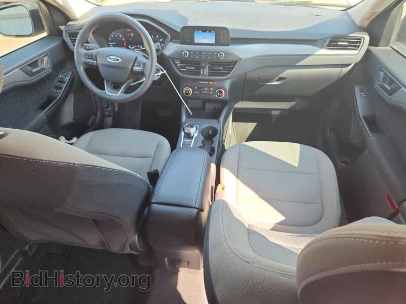 2020 Ford ESCAPE (VIN 1FMCU0F61LUA55921) — photo 8 of 13