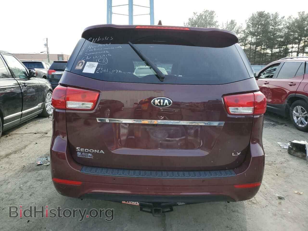 2017 KIA All Models - VIN: KNDMB5C19H6313179 - Фото 6