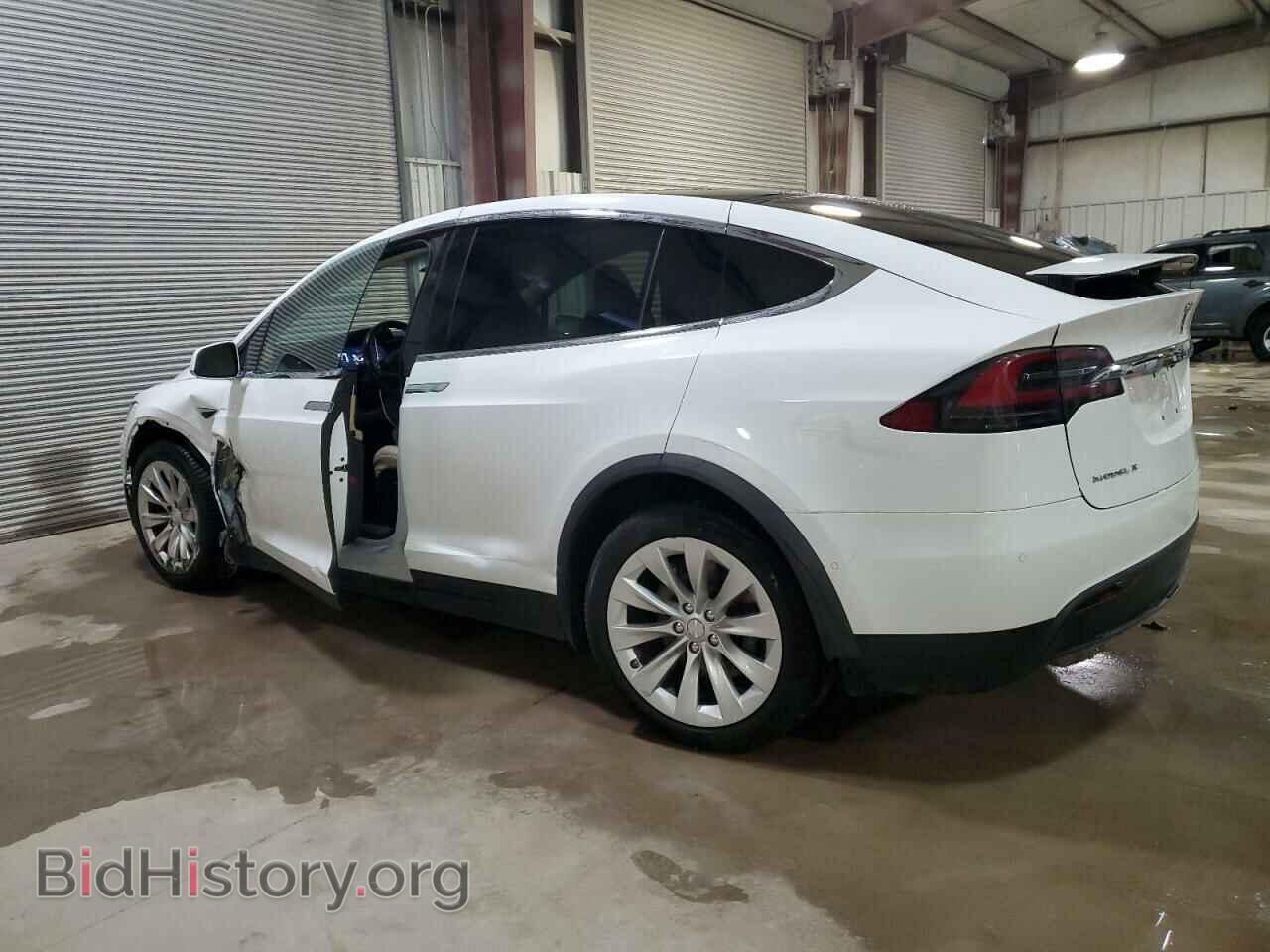 2016 TESLA MODEL X - VIN: 5YJXCDE28GF026204 - Photo 2
