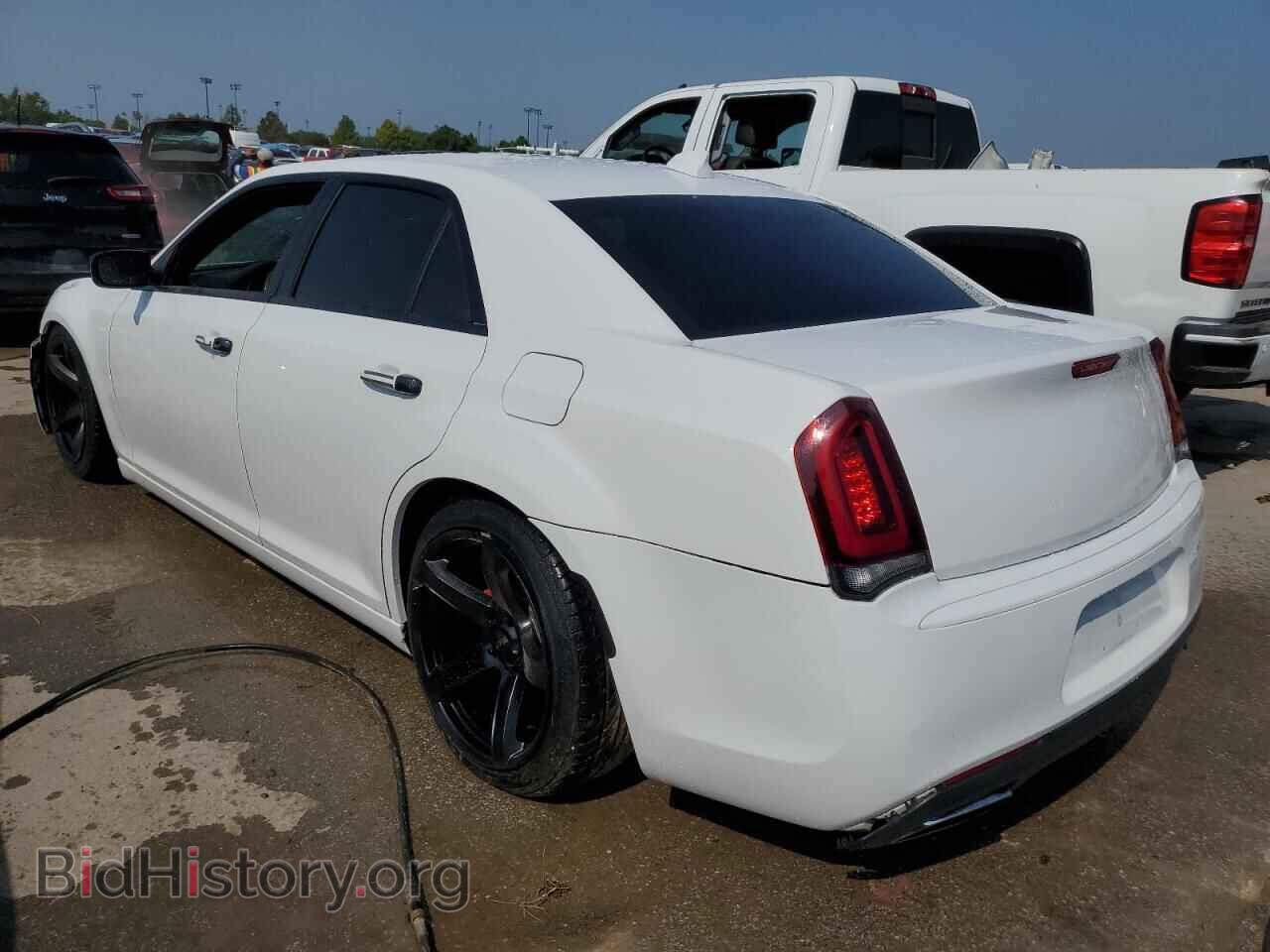 2015 CHRYSLER 300 - VIN: 2C3CCABG6FH832990 - Фото 2