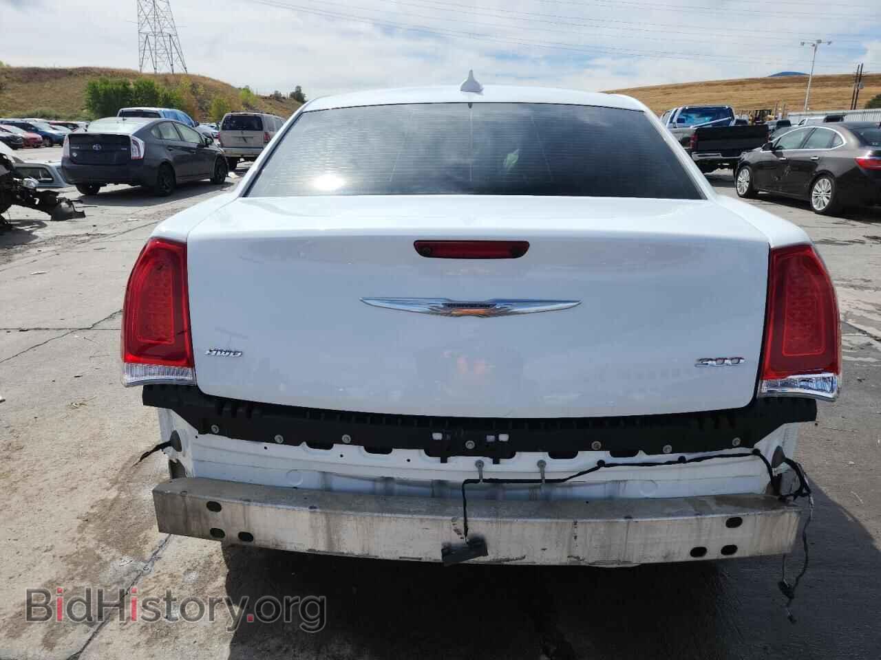 2016 CHRYSLER 300 - VIN: 2C3CCARG8GH217008 - Фото 6