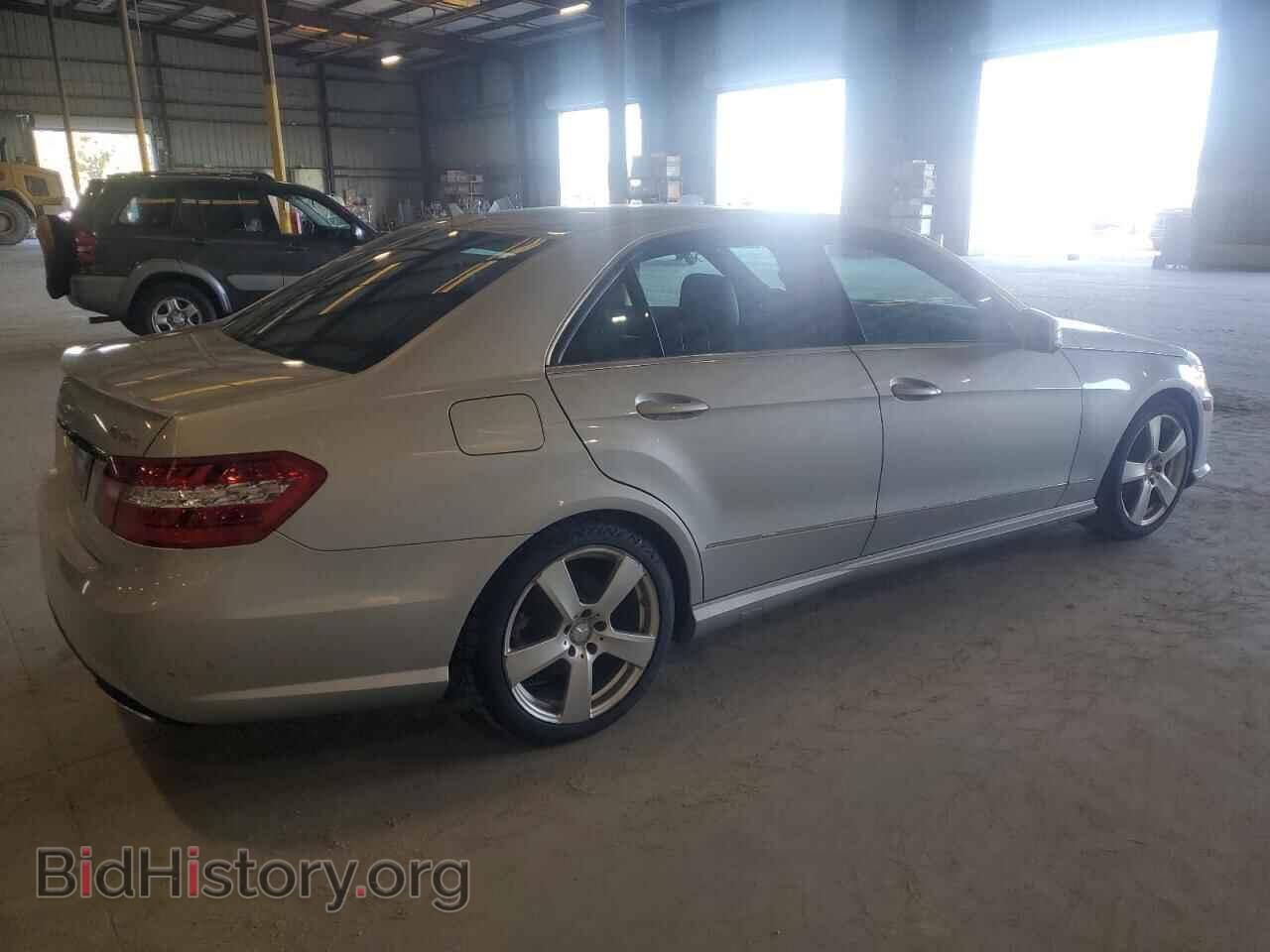 2011 MERCEDES-BENZ E-CLASS - VIN: WDDHF8HB4BA463137 - Фото 3