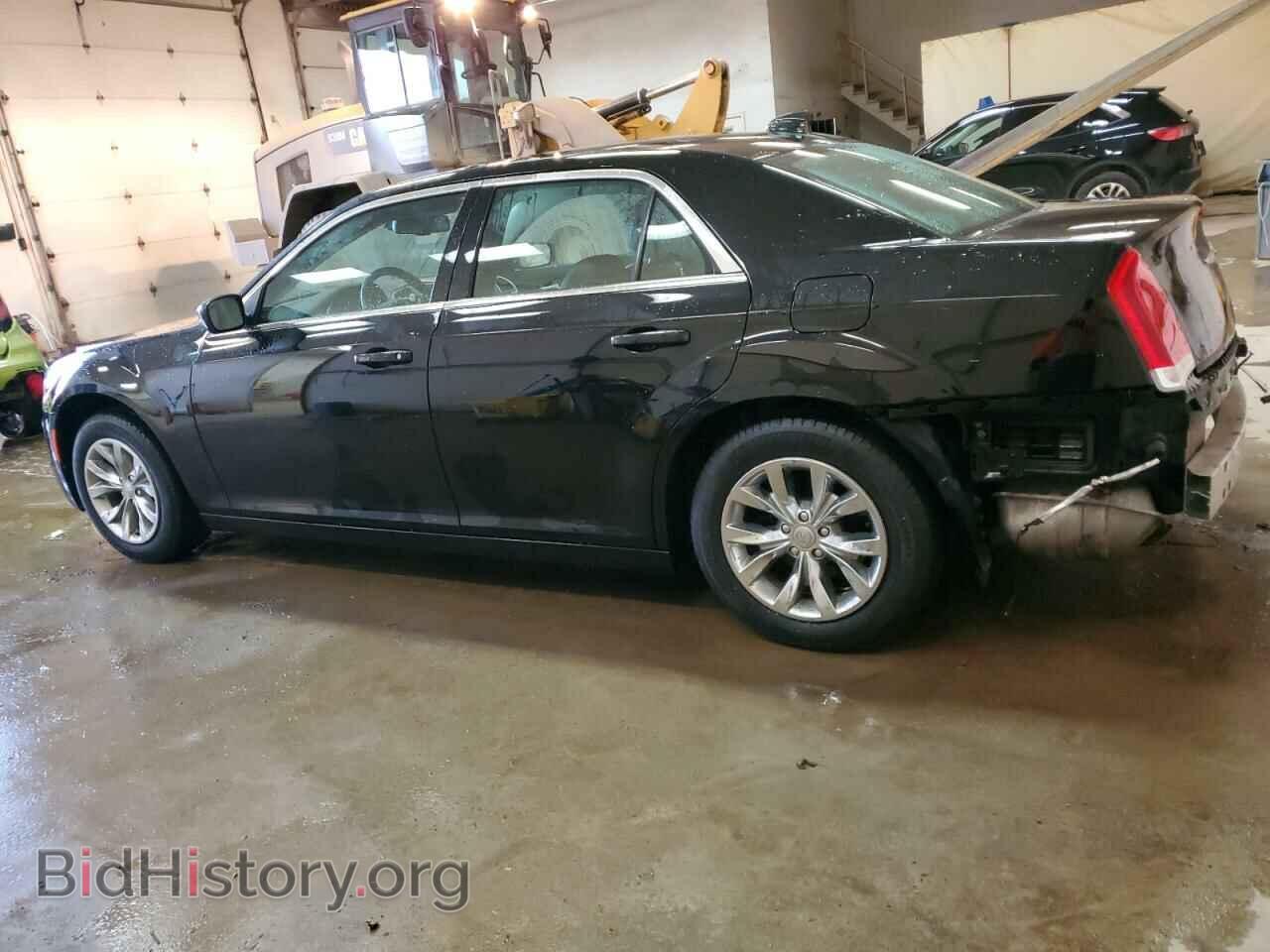 2015 CHRYSLER 300 - VIN: 2C3CCAAG7FH769352 - Фото 2