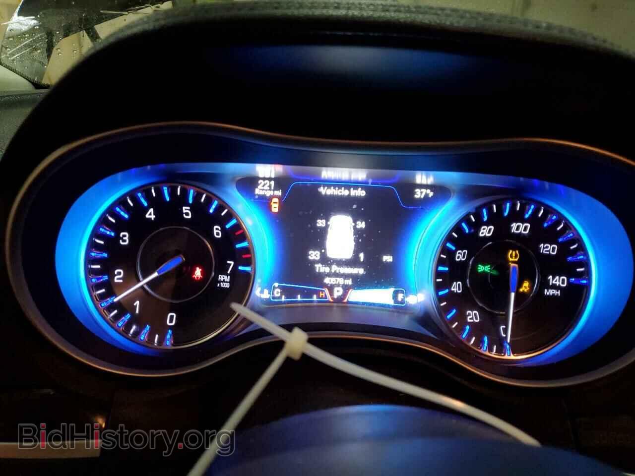 2015 CHRYSLER 300 - VIN: 2C3CCAAG7FH769352 - Фото 9