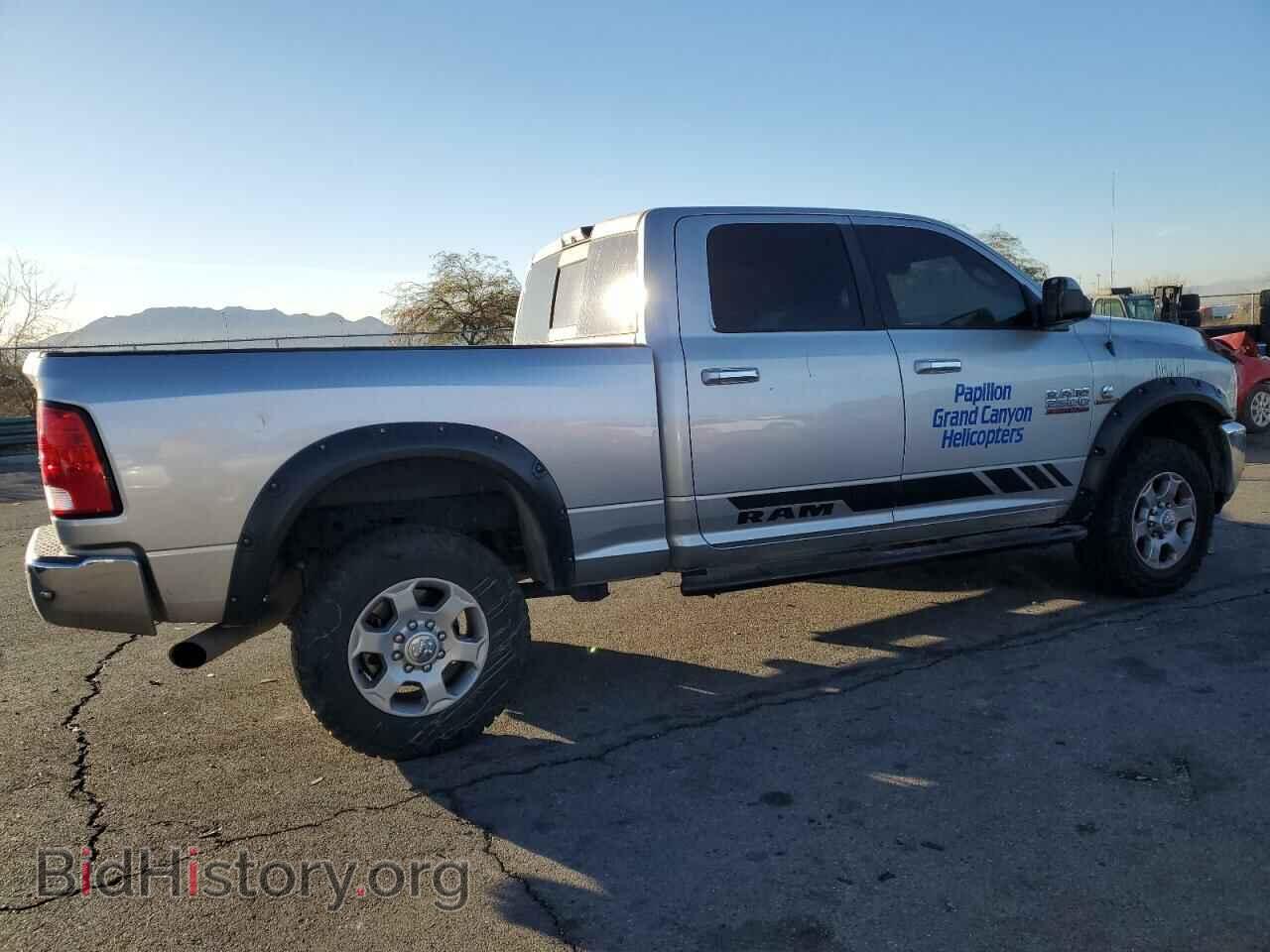 2016 RAM All Models - VIN: 3C6UR5DL6GG113070 - Photo 3