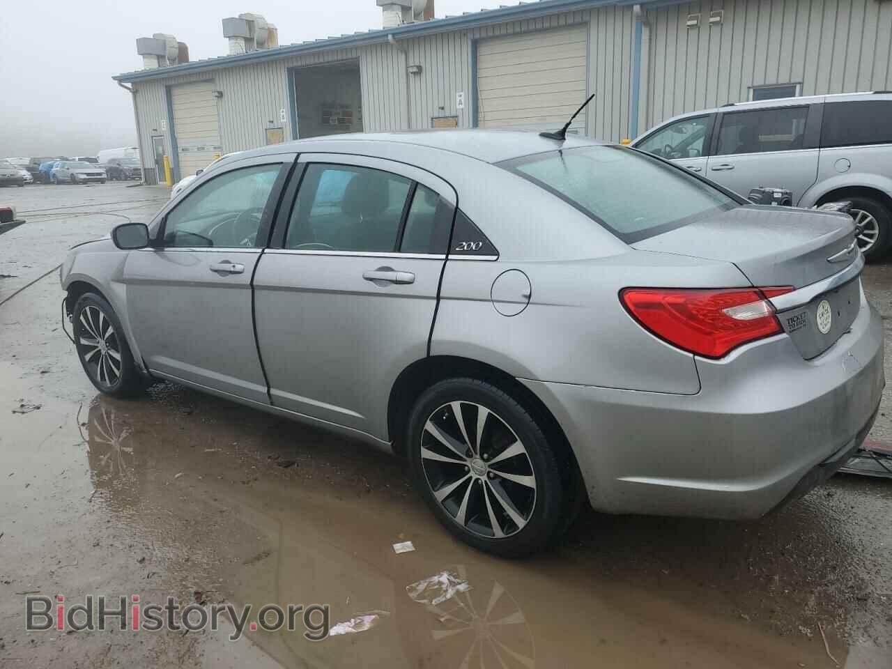 2013 CHRYSLER 200 - VIN: 1C3CCBBB6DN579779 - Фото 2