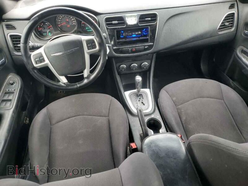 2013 Chrysler 200 (VIN 1C3CCBBB6DN579779) — фото 8 из 13