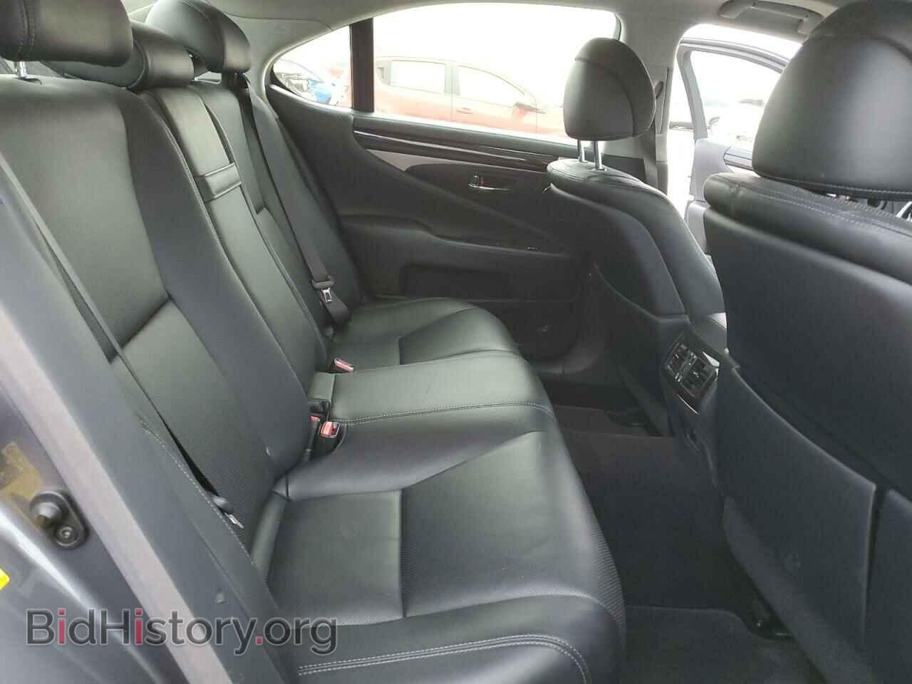 2013 LEXUS LS460 - VIN: JTHBL5EF1D5119063 - Photo 10