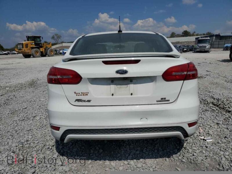 2016 Ford FOCUS (VIN 1FADP3F29GL376346) — фото 6 из 14