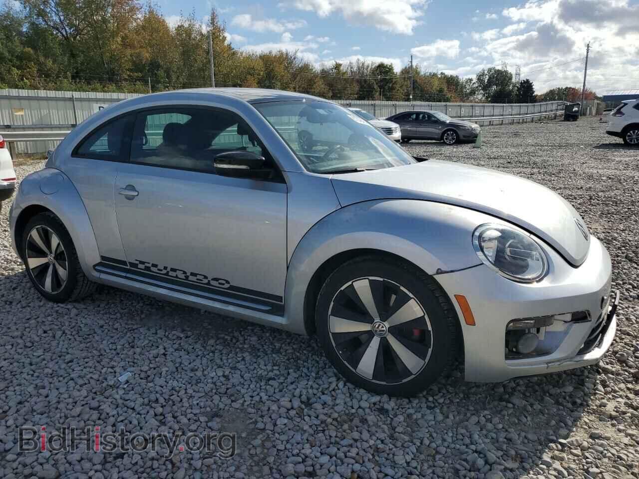 2013 VOLKSWAGEN BEETLE - VIN: 3VWVS7AT4DM689770 - Фото 4