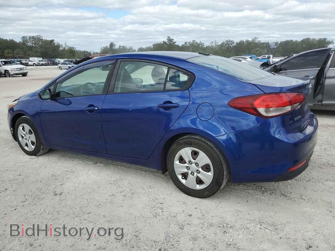 2017 KIA FORTE - VIN: 3KPFL4A71HE013055 - Фото 2