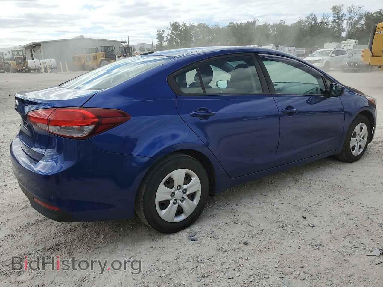 2017 KIA FORTE - VIN: 3KPFL4A71HE013055 - Фото 3