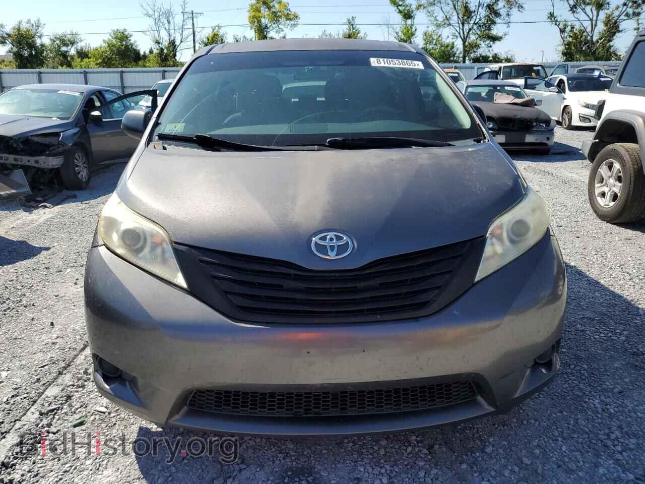 2011 TOYOTA All Models - VIN: 5TDZK3DC6BS089760 - Фото 5