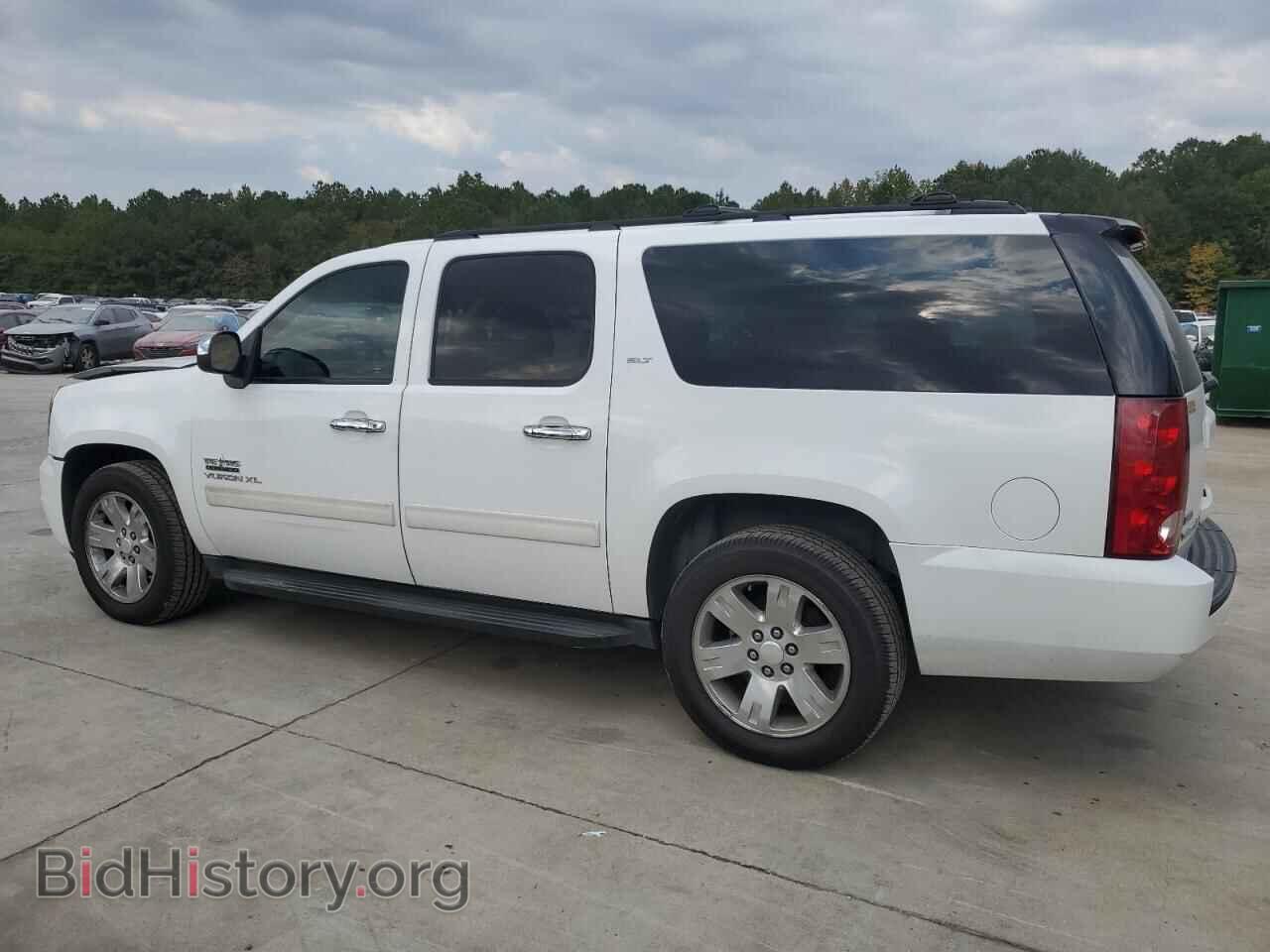 2011 GMC YUKON - VIN: 1GKS1KE09BR266937 - Фото 2