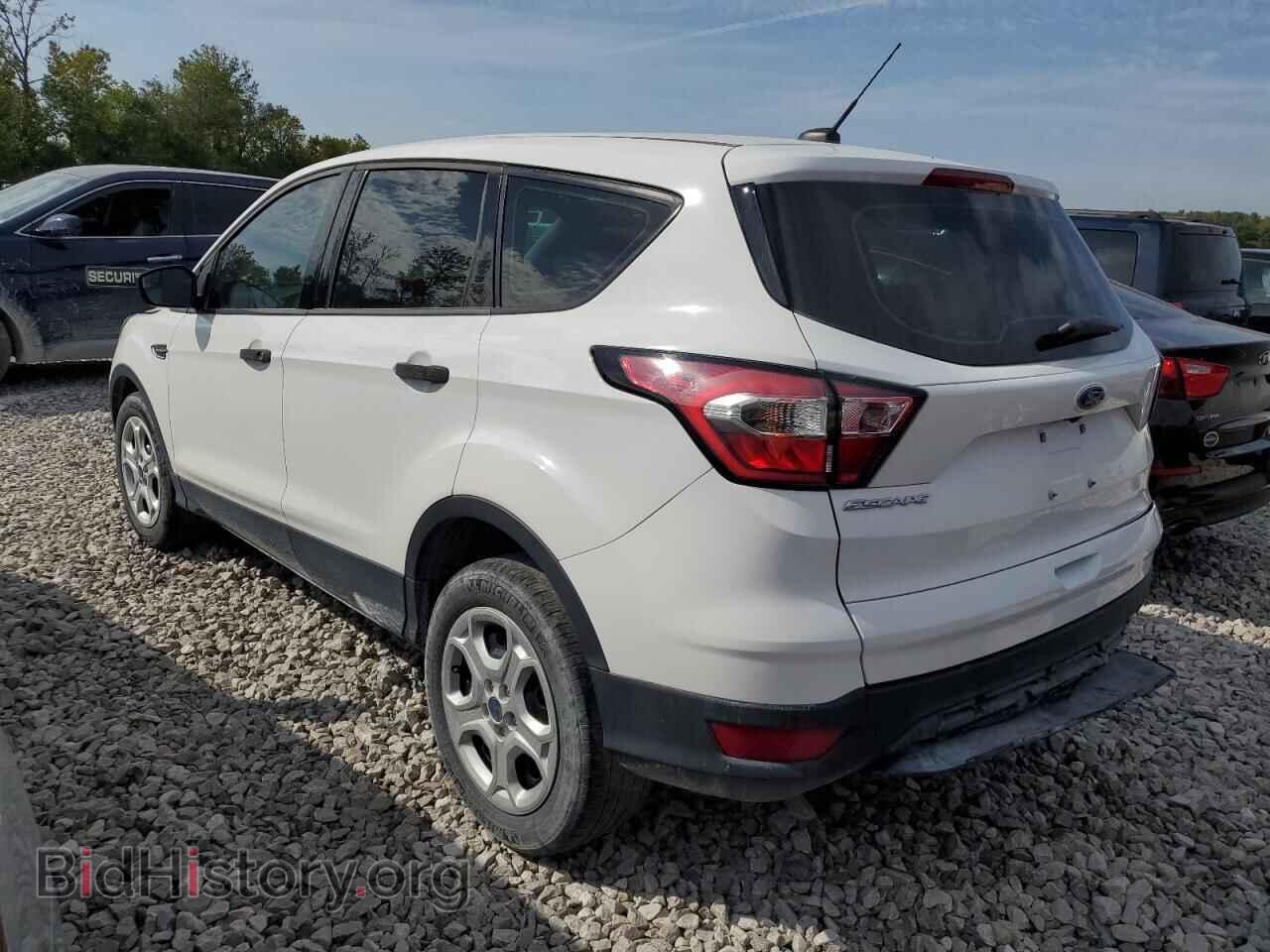 2017 FORD ESCAPE - VIN: 1FMCU0F7XHUB80013 - Фото 2
