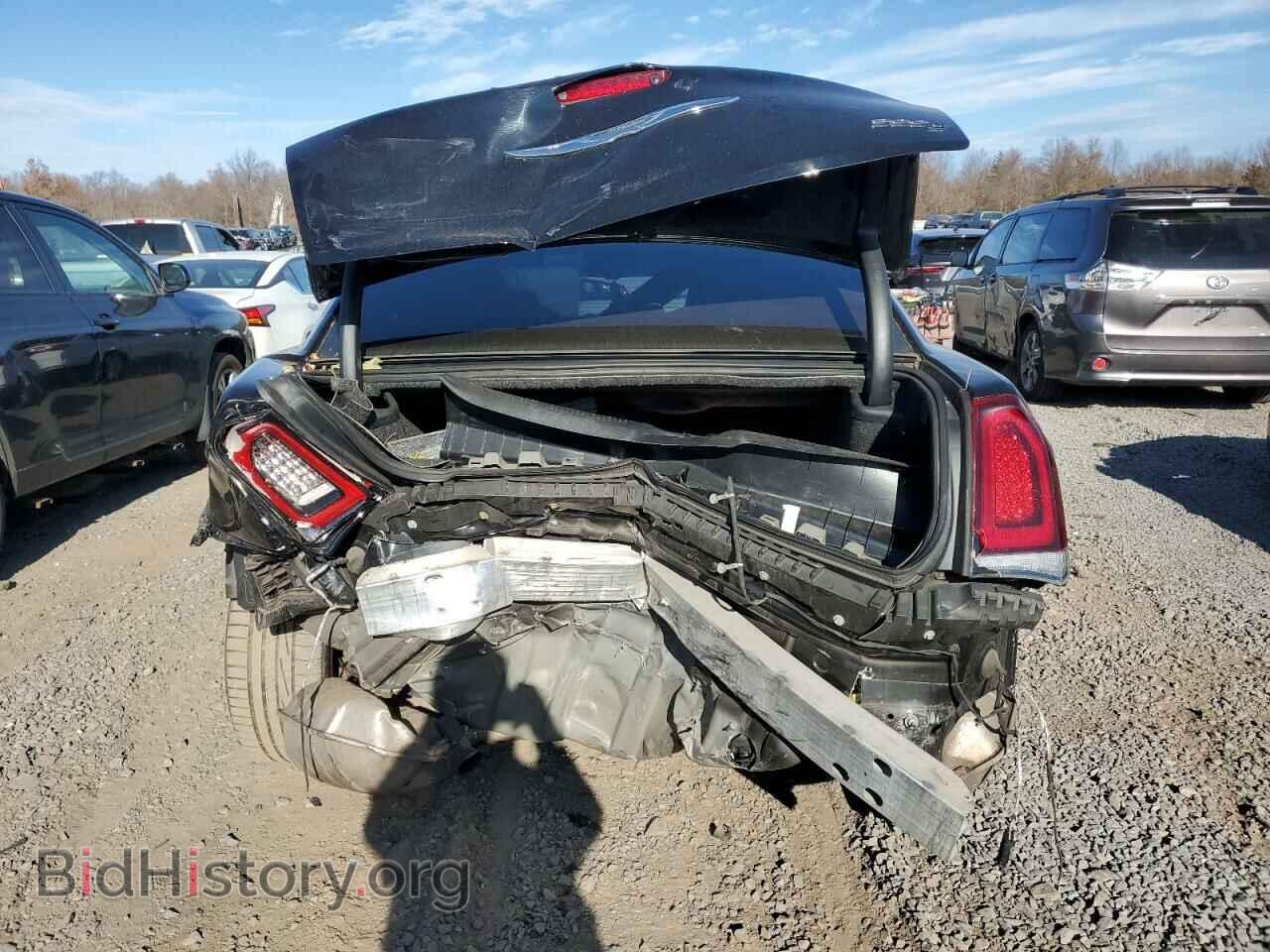 2019 CHRYSLER 300 - VIN: 2C3CCABG6KH654184 - Фото 6