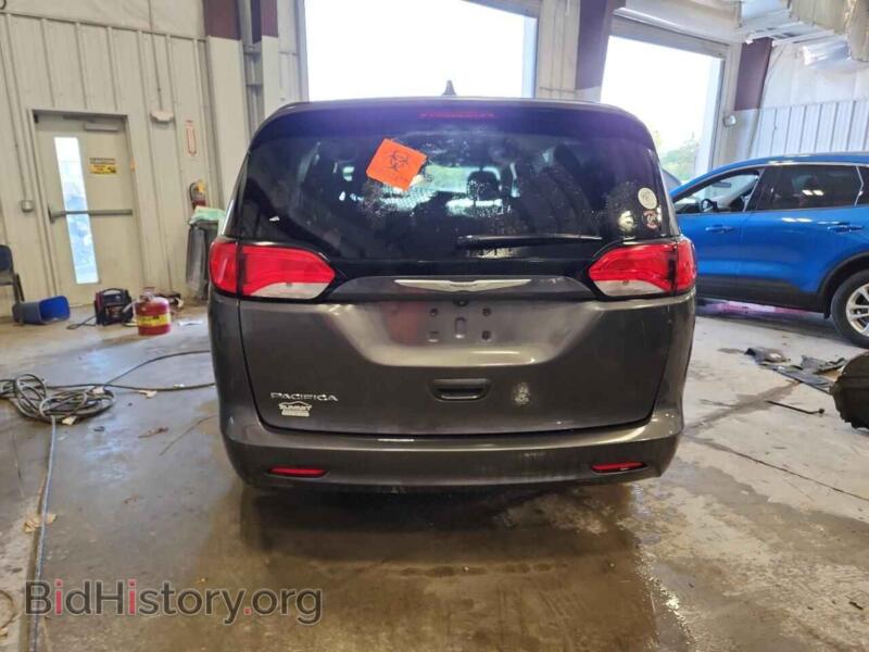 2017 Chrysler PACIFICA (VIN 2C4RC1DG8HR611486) — photo 6 of 15