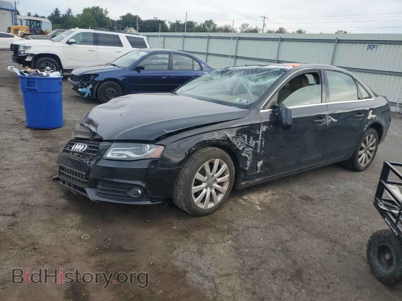 Фотография WAUFFAFL9AN025335 - AUDI A4 2010