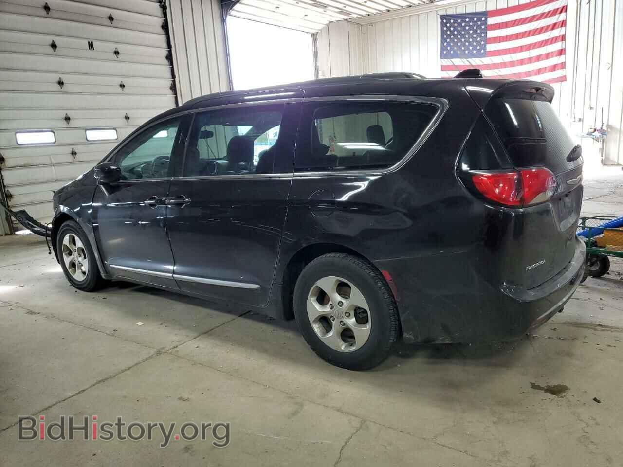 2017 CHRYSLER PACIFICA - VIN: 2C4RC1EG6HR811586 - Фото 2