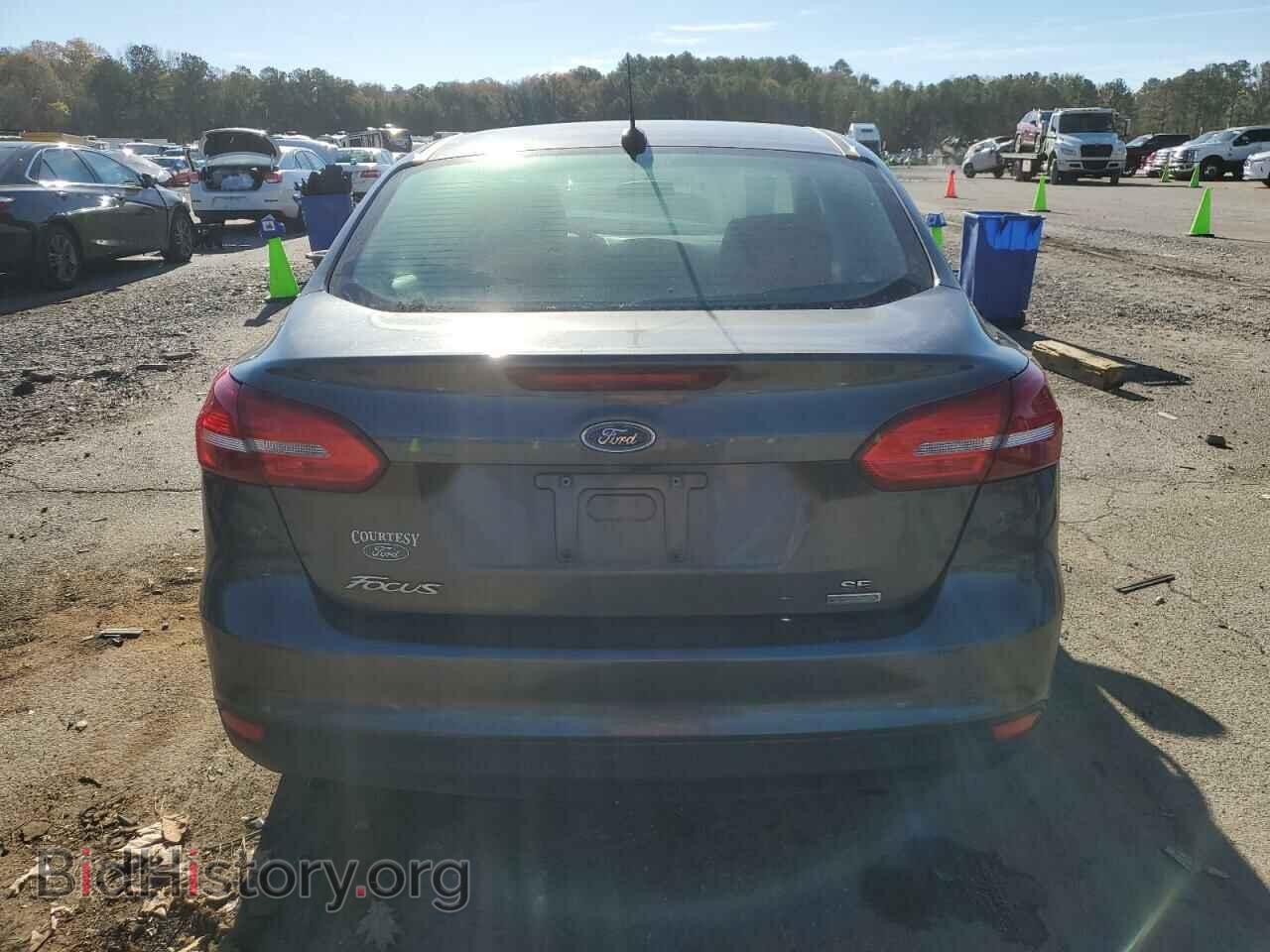 2018 FORD FOCUS - VIN: 1FADP3FE0JL256050 - Photo 6
