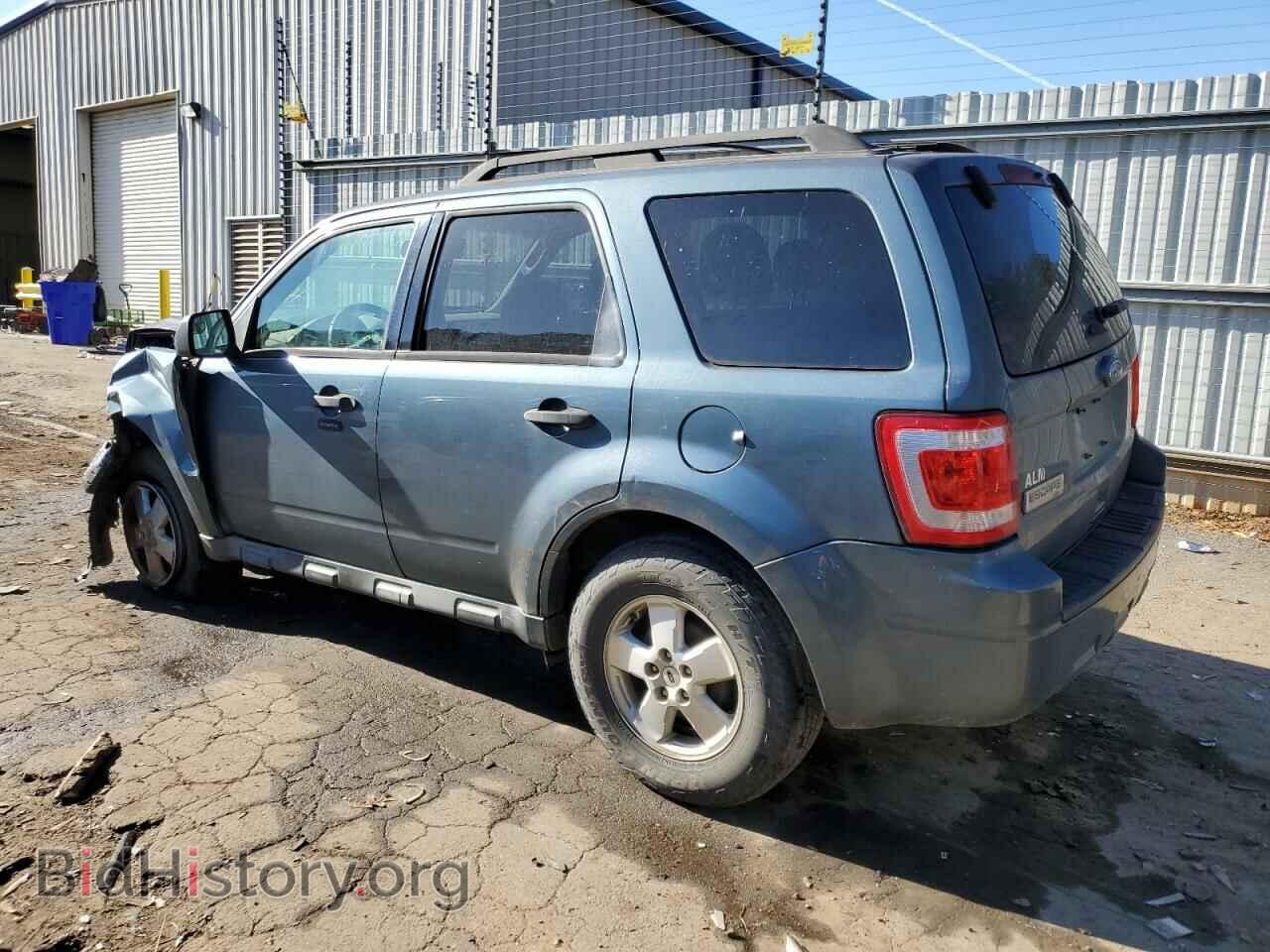 2011 FORD ESCAPE - VIN: 1FMCU0D77BKB94523 - Фото 2