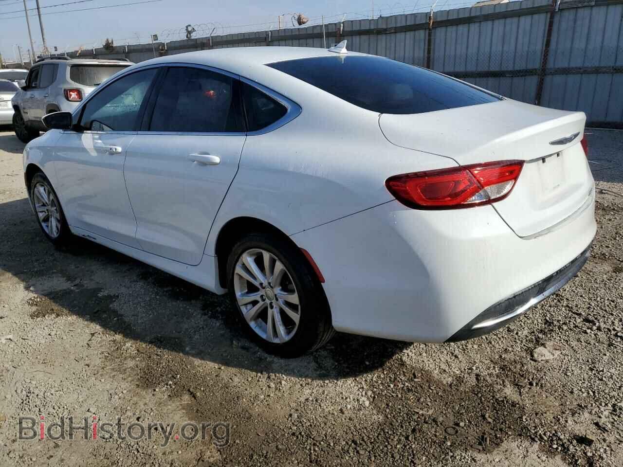 2015 CHRYSLER 200 - VIN: 1C3CCCAB8FN627437 - Фото 2