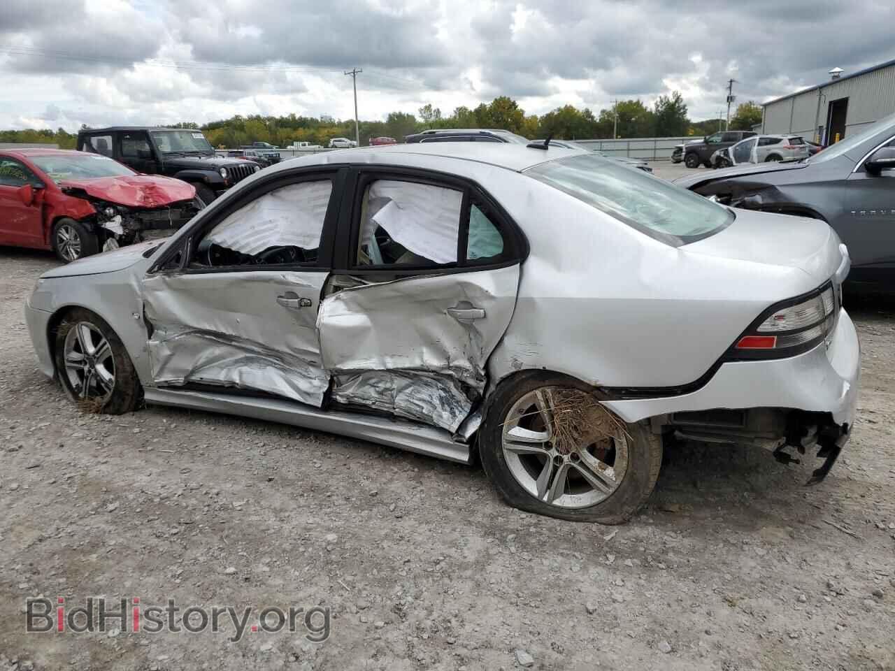 2011 SAAB 9 3 - VIN: YS3FA4BY4B1307906 - Фото 2