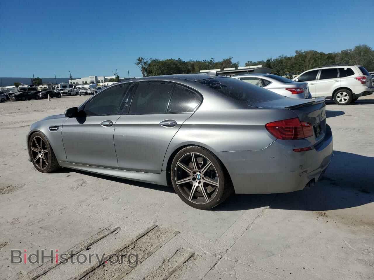 2014 BMW M5 - VIN: WBSFV9C52ED097797 - Photo 2
