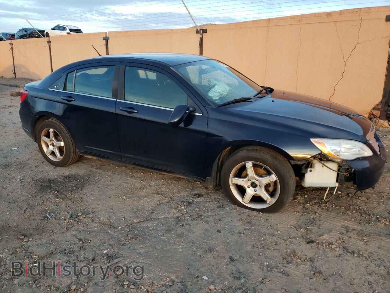 2013 CHRYSLER 200 - VIN: 1C3CCBAB2DN686474 - Фото 4