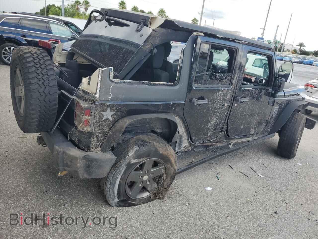 2011 JEEP WRANGLER - VIN: 1J4BA6H10BL552907 - Фото 3