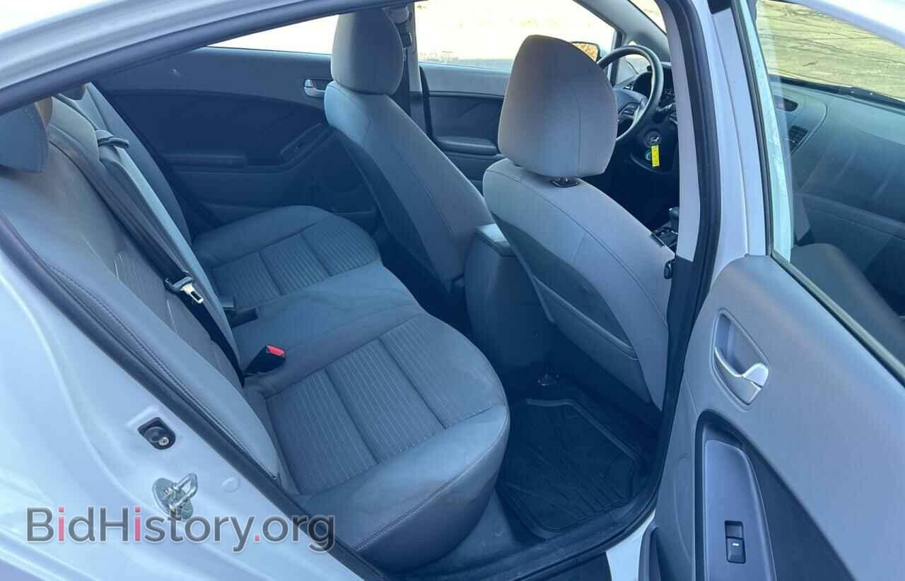 2017 KIA FORTE - VIN: 3KPFL4A79HE136084 - Фото 6