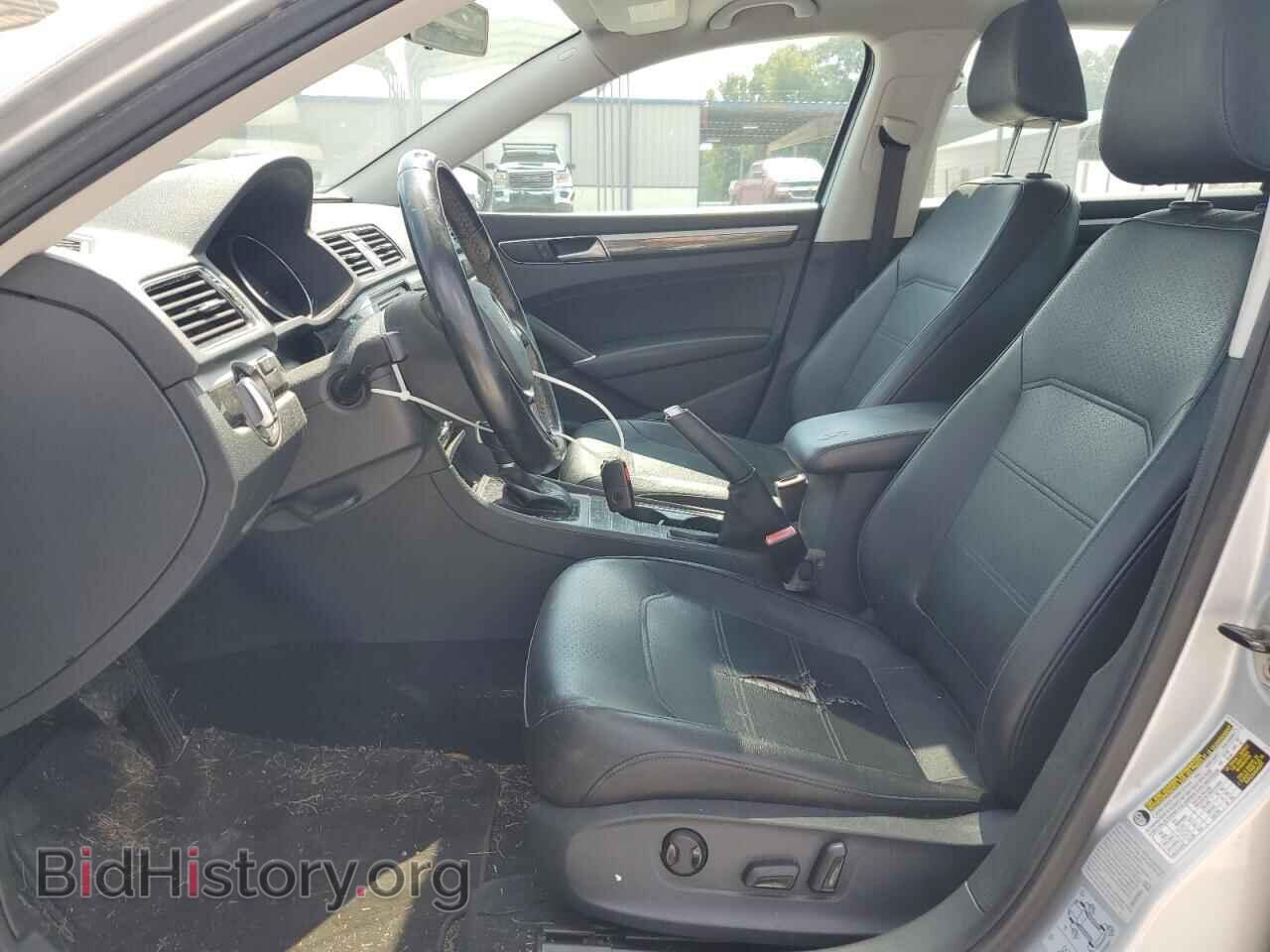 2017 VOLKSWAGEN PASSAT - VIN: 1VWBT7A34HC018431 - Фото 7