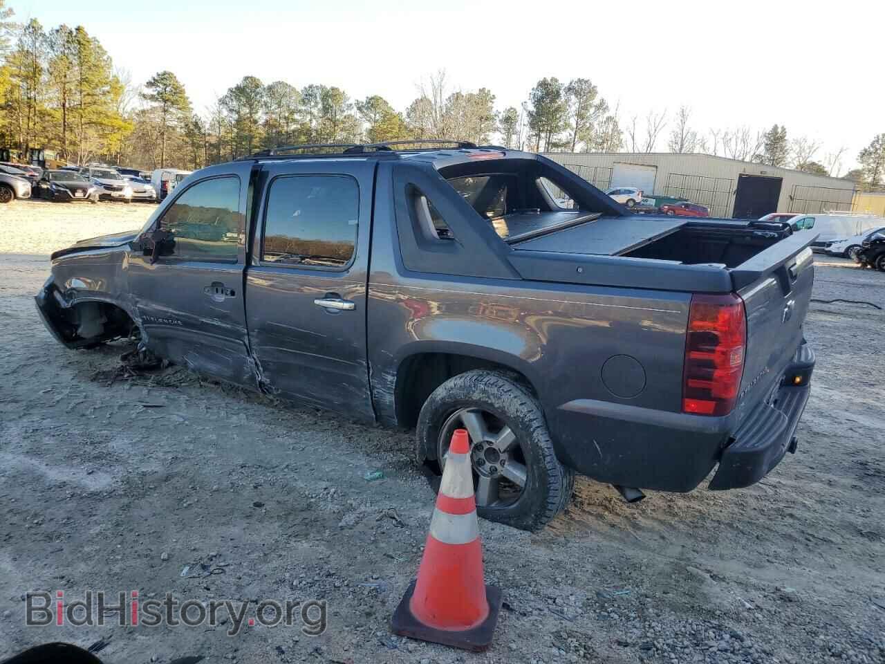 2011 CHEVROLET AVALANCHE - VIN: 3GNMCEE06BG180394 - Фото 2