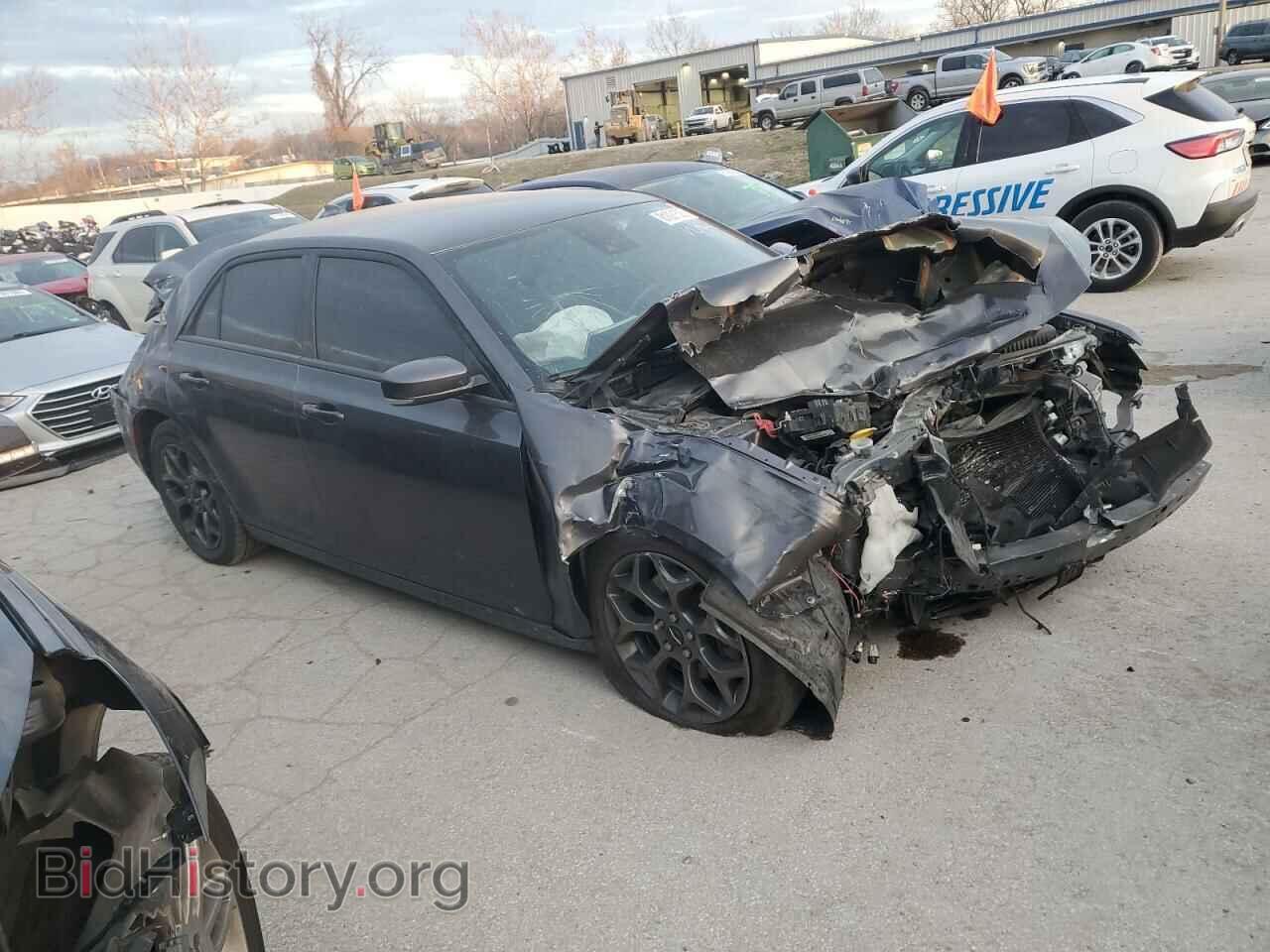2018 CHRYSLER 300 - VIN: 2C3CCAGG0JH296572 - Фото 4