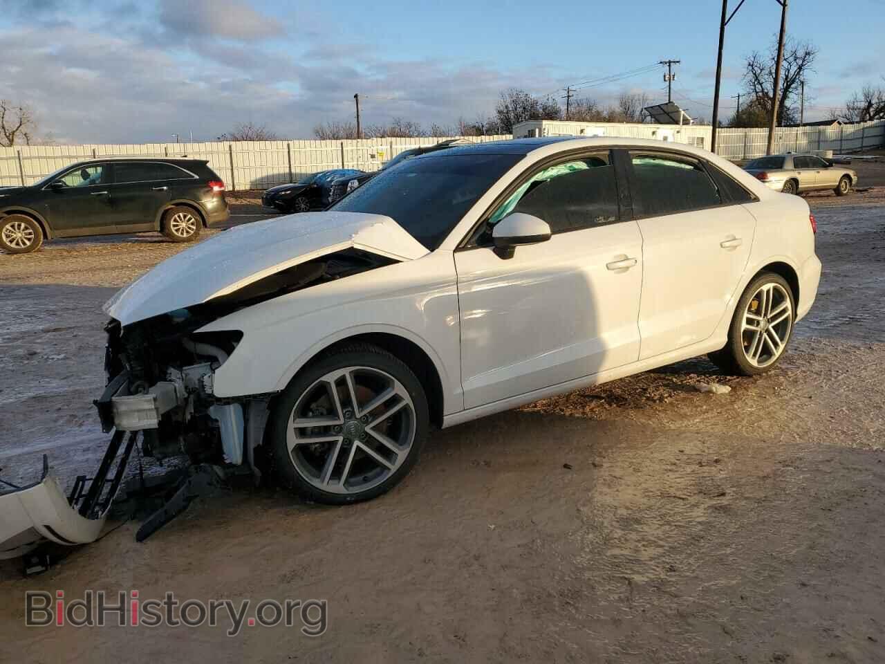 Photo WAUAUGFF2J1000572 - AUDI A3 2018