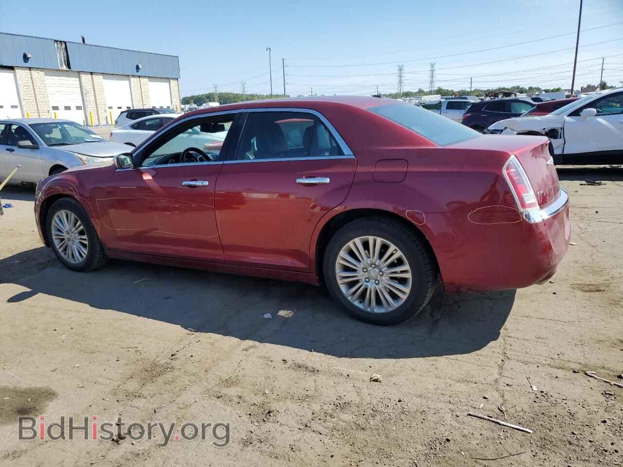 2013 CHRYSLER 300 - VIN: 2C3CCAKG0DH708470 - Фото 2