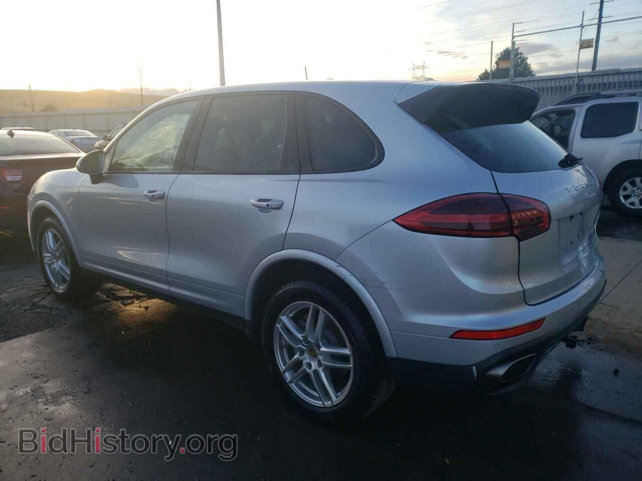 2017 PORSCHE CAYENNE - VIN: WP1AA2A23HKA87193 - Фото 2