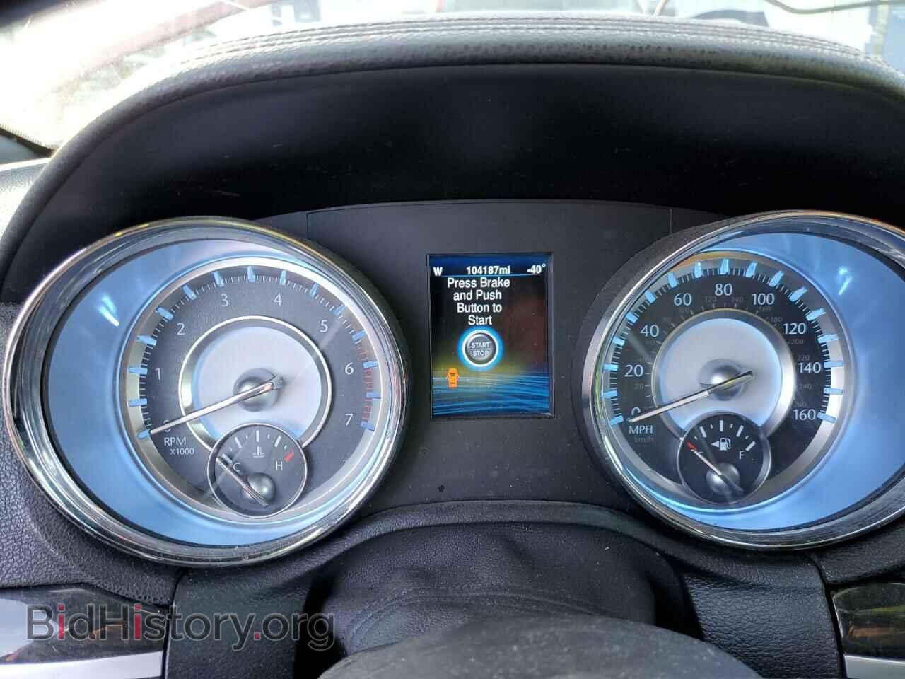 2014 CHRYSLER 300 - VIN: 2C3CCAKT7EH109273 - Фото 9