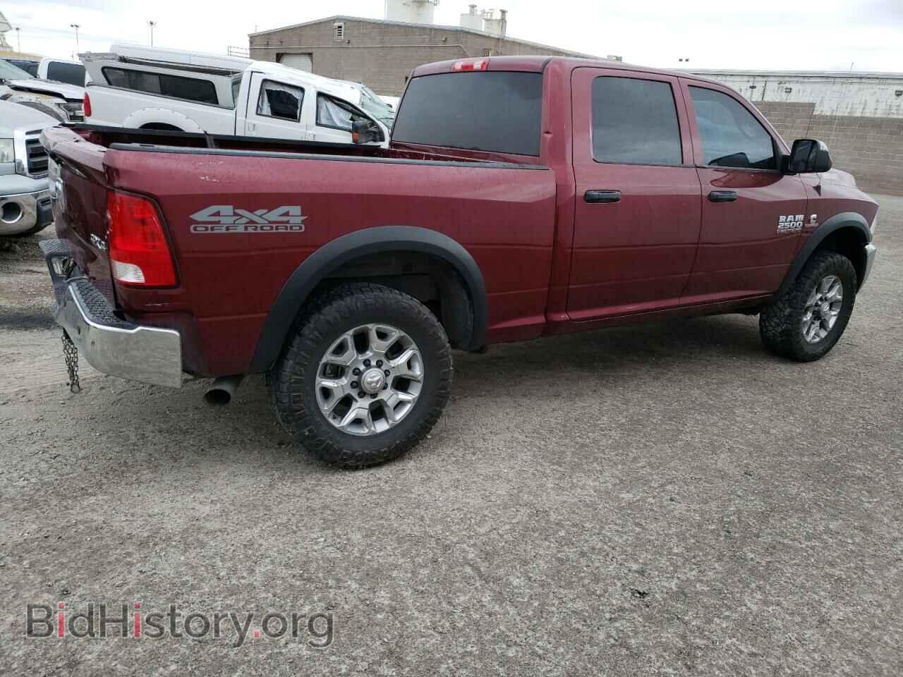 2018 RAM All Models - VIN: 3C6UR5CLXJG389678 - Фото 3