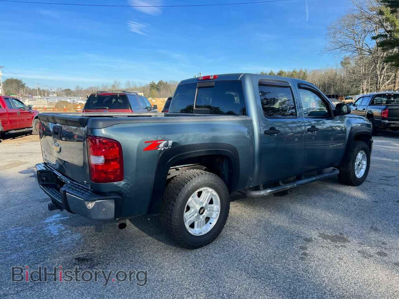 2011 CHEVROLET ALL Models - VIN: 3GCPKSE36BG256052 - Фото 4