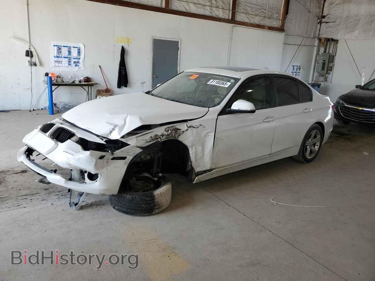 Photo WBA3A5C53CF257280 - BMW 3 SERIES 2012